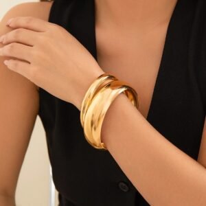 2Pcs/Set Punk Classic Gold Color Wide Bangles for Women Exaggerated Heavy Metal Big Bracelet Luxury Wedding Jewelry